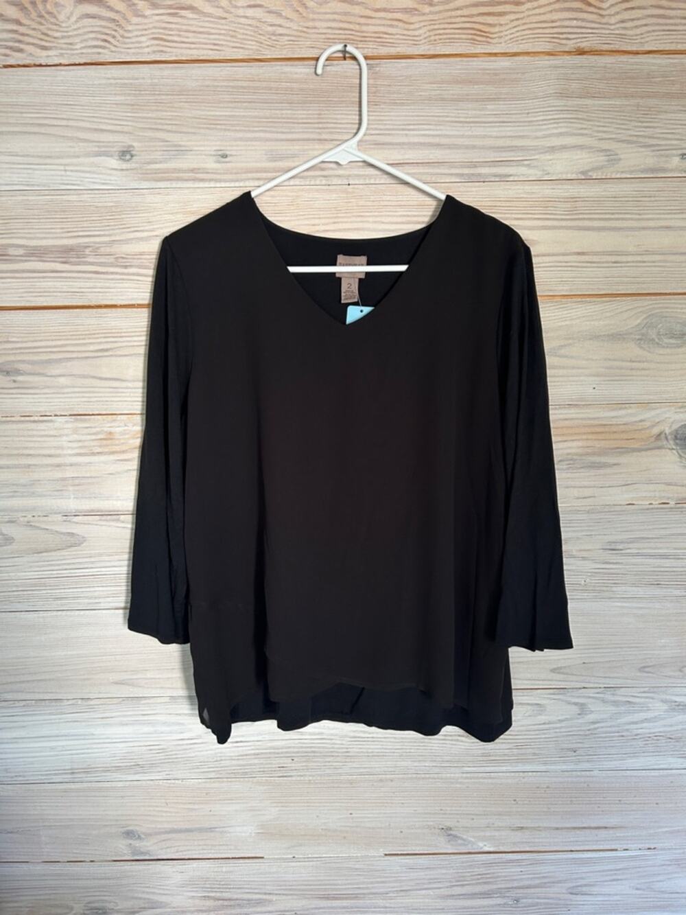 NWT Easywear by Chico’s Black V-Neck Women’s Flowing Blouse Size 2
